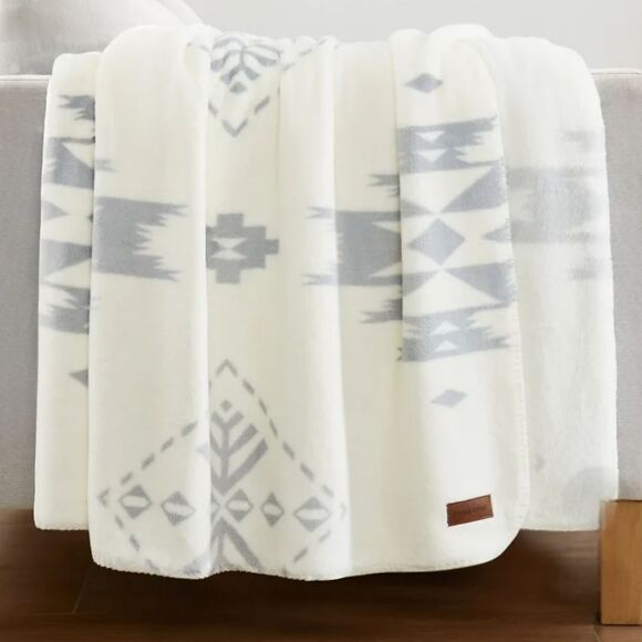 🔸️NWT Pendleton "Birch Tree" Ivory & Gray Plush Throw Blanket - Picture 1 of 12